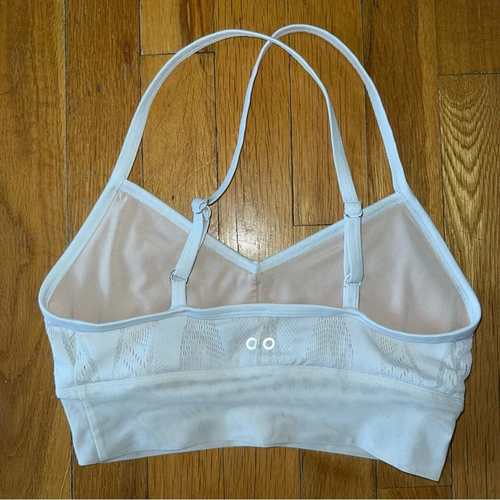 ALO YOGA Aria Sports Bra White Lace size Small‎